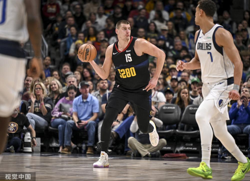 纷纷涌向东 纷纷涌向东